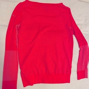 Women’s Nike Dry-Fit long sleeve crew neck pullover sweater shirt